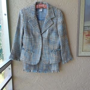 Lily Rubin blue tweed suit.